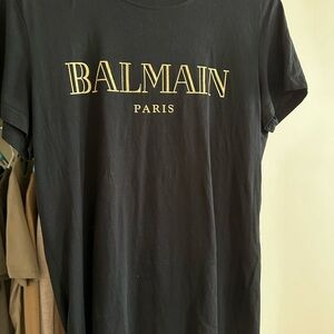 Balmain Black Slim Fit T-shirt for Men - Like New!